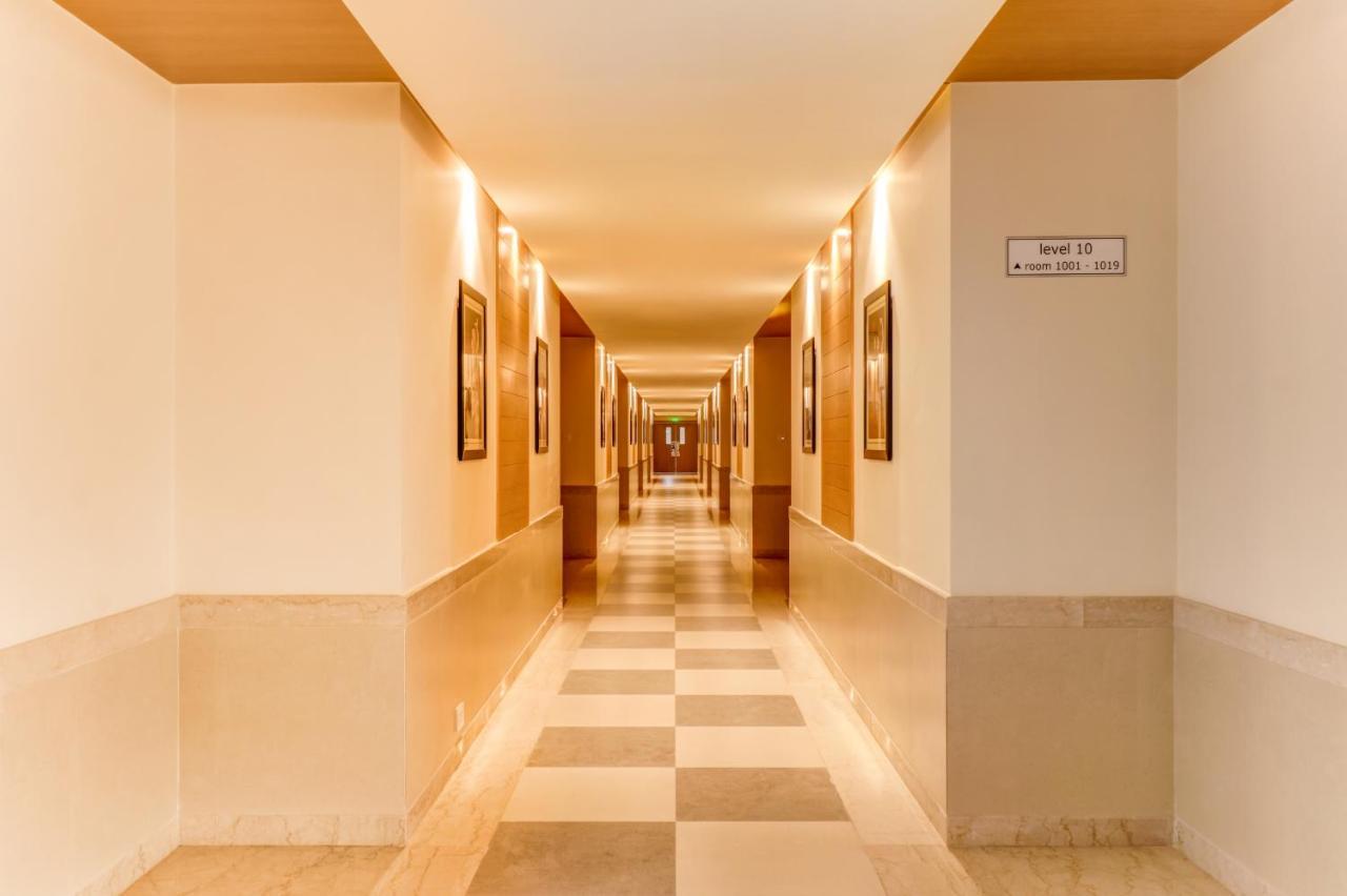 Lemon Tree Premier, Bhubaneswar Hotel ภายนอก รูปภาพ