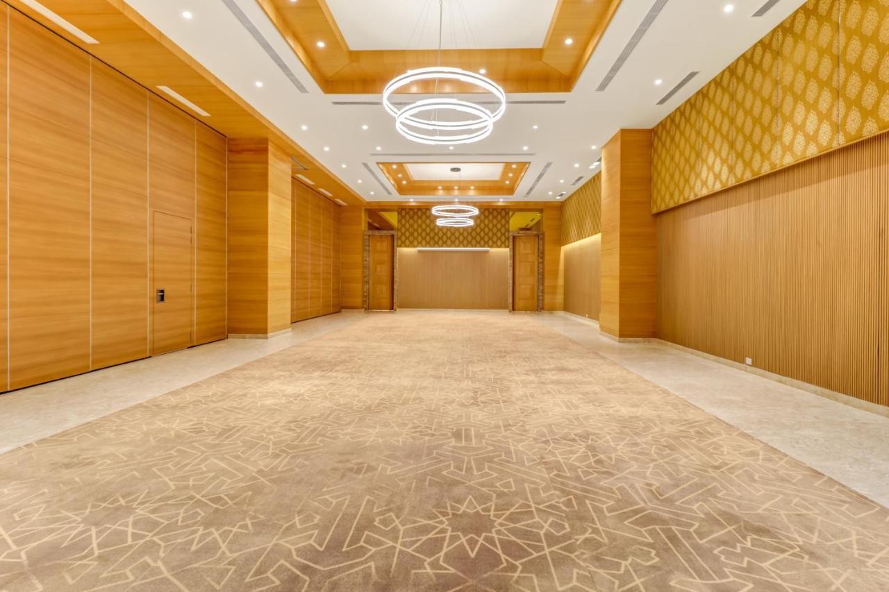 Lemon Tree Premier, Bhubaneswar Hotel ภายนอก รูปภาพ