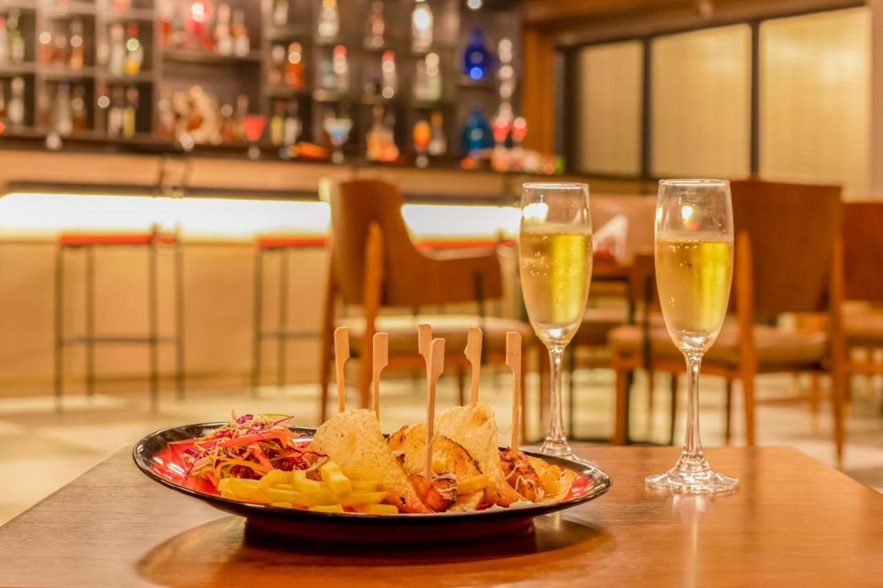 Lemon Tree Premier, Bhubaneswar Hotel ภายนอก รูปภาพ