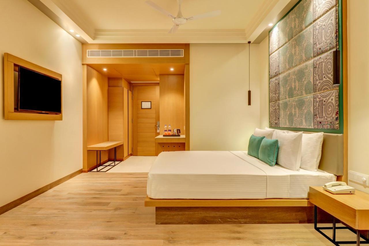Lemon Tree Premier, Bhubaneswar Hotel ภายนอก รูปภาพ